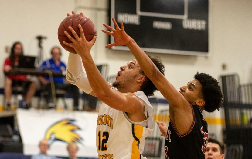 Oliver&rsquo;s 51-Points Lifts Golden Eagles Above Trappers