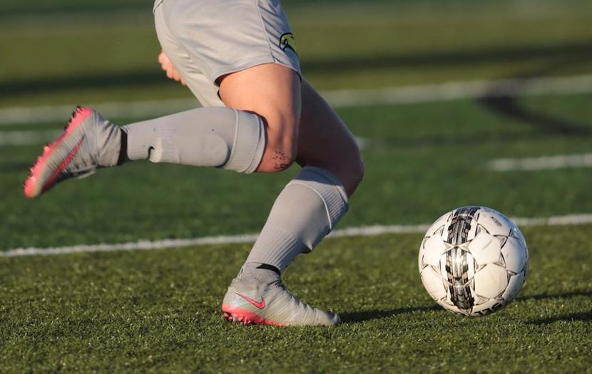 Golden Eagles Deal Mustangs Shutout in Semi-Final