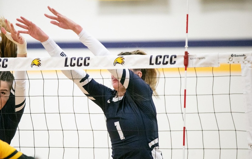 Golden Eagles start second day of invitation with win