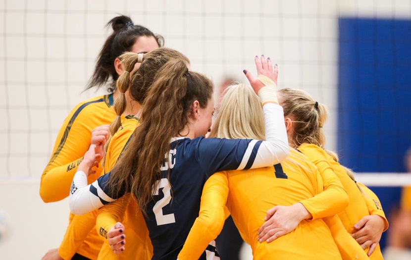 Golden Eagles spike Mustangs on sophomore night